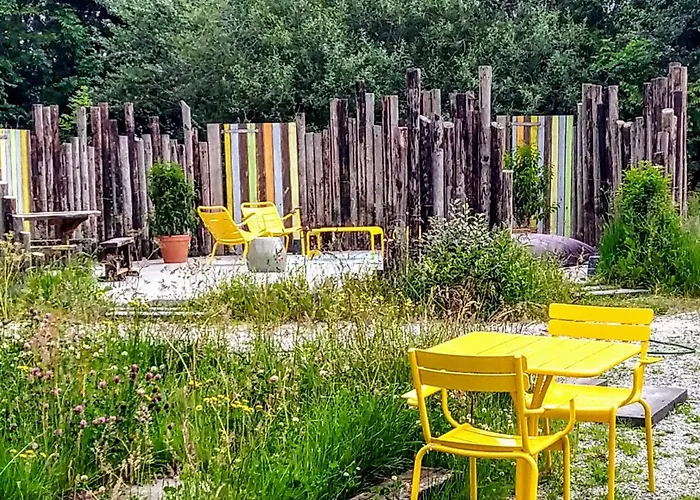 Silver Garden Couette-café 3*