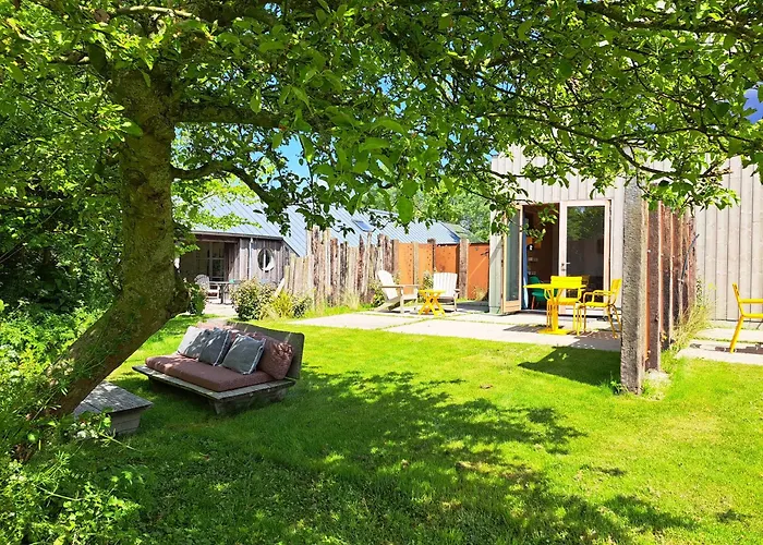 Silver Garden Couette-café 3*